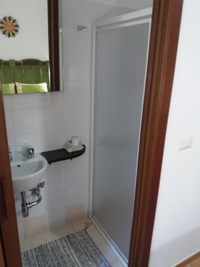 Belli Come Il Sole Serri Zimmer foto